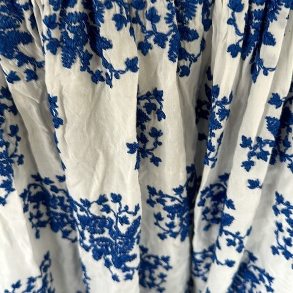 Alcoolique
Donata Dress Italian size 44 or a US 8. - Picture 14 of 14